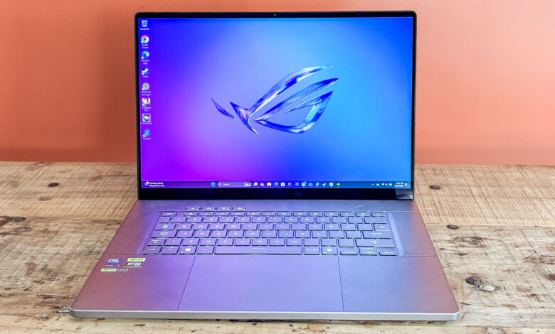 ROG Zephyrus G16 Naik Kelas, RTX 5080 Tembus 160 W dan RAM 64 GB