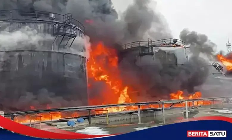 Serangan Drone Ukraina ke Moskwa Memuncak, Dua Kilang Minyak Rusia Terbakar