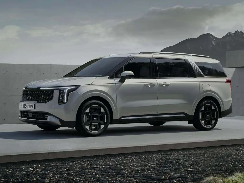 Kia Carnival High Roof Muncul di Korea, Kabin Naik 11 Inci dan Jauh Lebih Lega