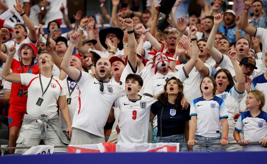 Wonderwall Jadi Lagu Resmi Inggris, Momen Emosional The Three Lions di Piala Dunia 2026