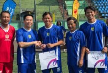 Adam Alis Satu Lapangan dengan Ajat Sudrajat, Reuni Persib yang Jarang Terlihat