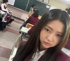 Han Ye Ri di Teach You A Lesson, Saat Popularitas Jadi Senjata di Sekolah
