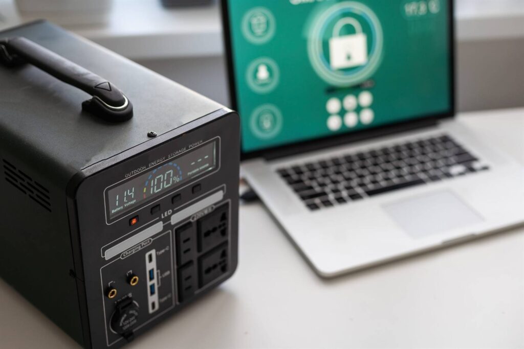 Laptop Kerja Tak Harus Mahal, Yang Penting Layar, Baterai, dan Portnya Pas