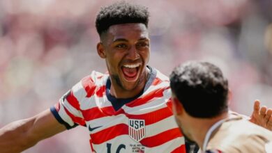 Alex Freeman Menangis di Seattle, Gol Penentu yang Menghidupkan Jejak Sang Ayah