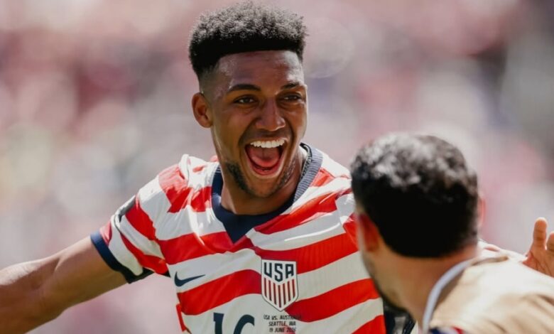 Alex Freeman Menangis di Seattle, Gol Penentu yang Menghidupkan Jejak Sang Ayah