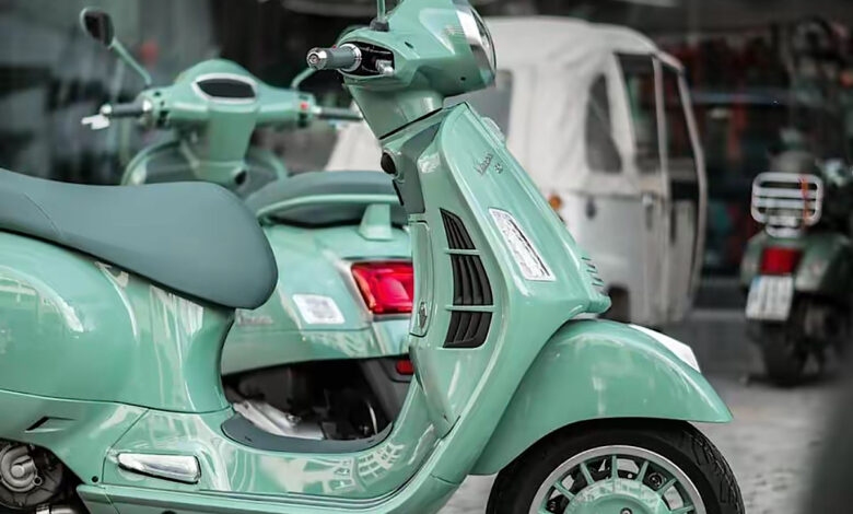 Vespa GTS 250 Edisi 80 Tahun Hadir dengan Nuansa Klasik, Harga Tembus Rp100 Jutaan