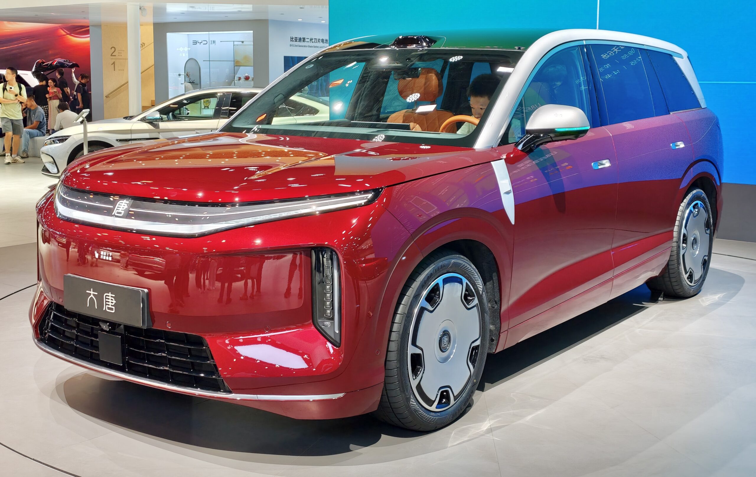 BYD Great Tang 2026 Tembus 950 Km, Ancaman Serius di Kelas SUV Premium