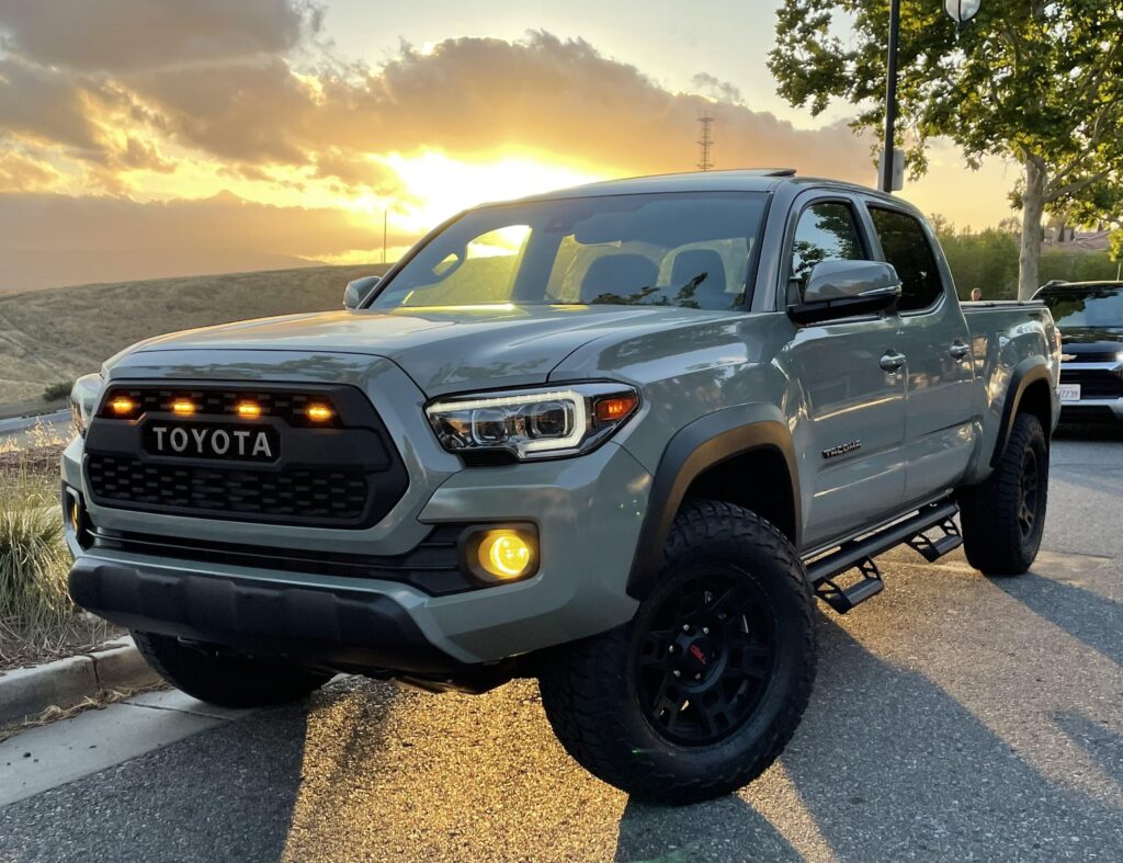 Raptor Lights Bukan Sekadar Gaya, Ada Aturan Legal dan Risikonya di Jalan