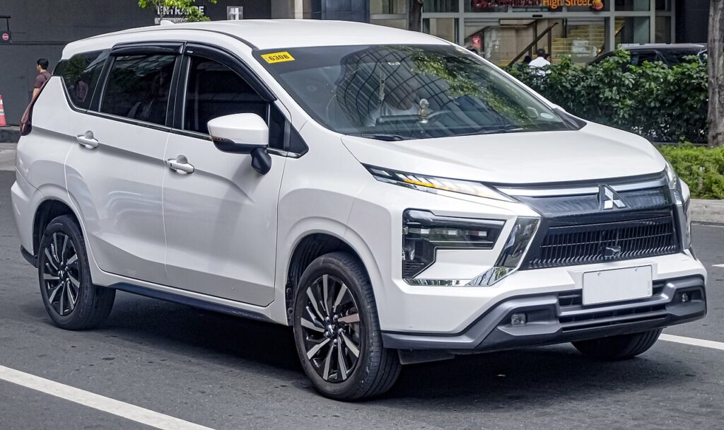 Teaser Suzuki Mengarah ke XL7 Facelift, Wajah Baru Ini Diduga Siap Debut di GIIAS 2026