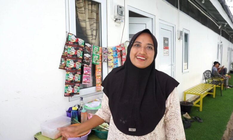 Dana Stimulan Tak Hanya Perbaiki Rumah, Penyintas Pidie Jaya Kini Bangun Usaha Di Huntara