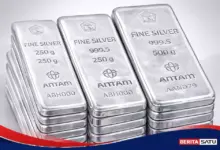 Harga Perak Antam Diam di Akhir Pekan, Pasar Global Malah Turun