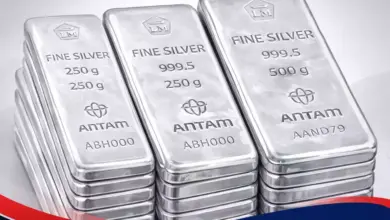 Harga Perak Antam Diam di Akhir Pekan, Pasar Global Malah Turun