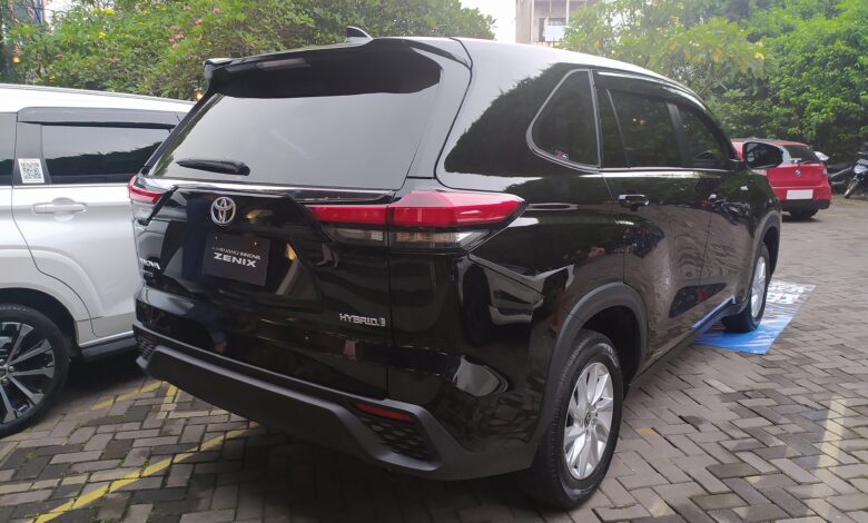 Innova Zenix G 2026 Tak Lagi Murah, Tapi Masih Paling Masuk Akal di Kelasnya