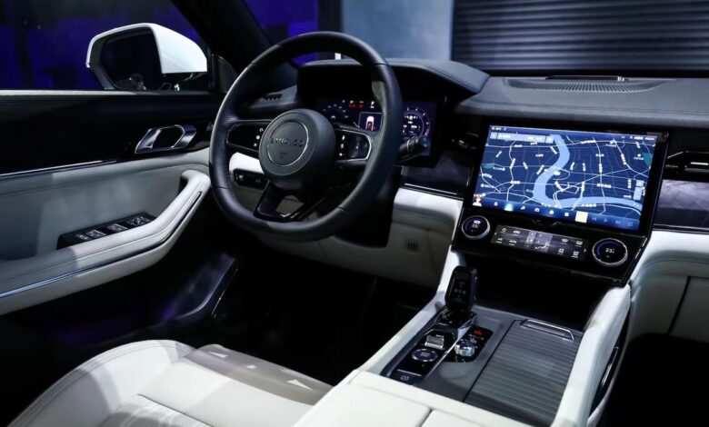 Lynk & Co 07 GT Punya Robot di Dashboard, Wagon Pertamanya Tampil Serius