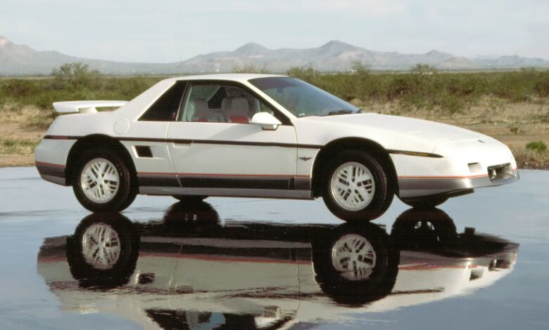 Pontiac Fiero, Mobil Mid-Engine Amerika yang Terlalu Maju Lalu Tersandung Masalah