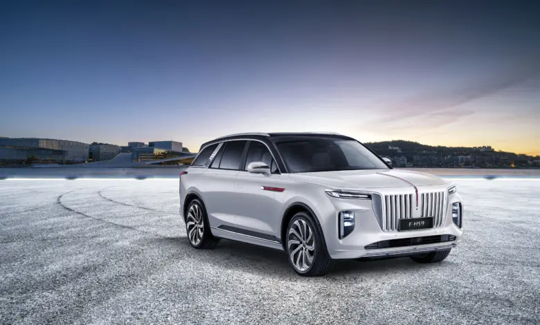 Hongqi G9 Tawarkan Jarak Tempuh 1.300 Km, SUV Besar Ini Main di Dua Jalur