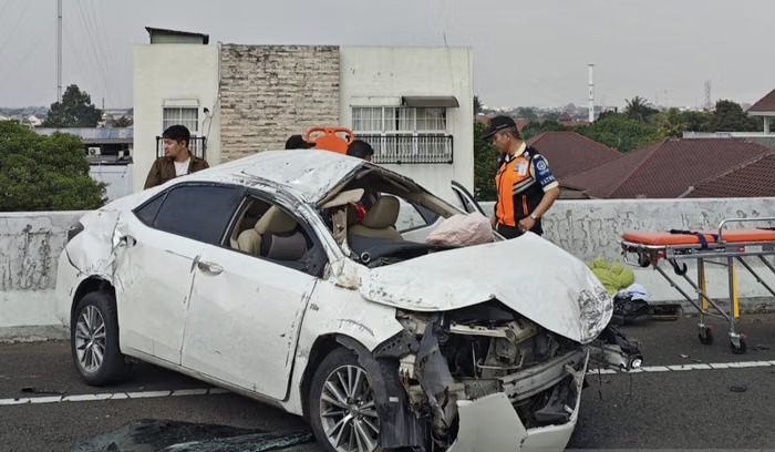 Delapan Korban Luka di Tol Becakayu, Tabrakan Beruntun Tiga Mobil Dipicu Dugaan Laju Kencang
