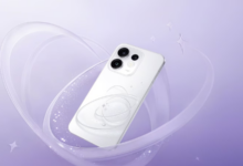 Reno 16 dan Reno 16C Bawa Desain Holografik, Oppo Tak Lagi Main Aman di Kelas Menengah