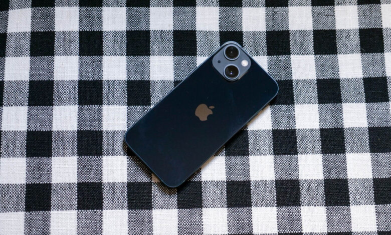 iPhone 13 Mini Masih Layak di 2026, Murah dan Ringkas Tapi Baterainya Menyusahkan