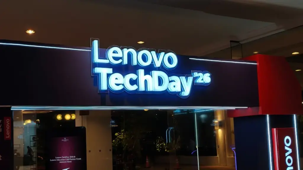 Lenovo Dorong AI ke Pabrik dan Kelas Pintar, Robot Inspeksi Jadi Sorotan Utama