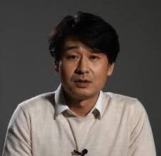 3 Alasan Warga Takut pada Park Chun Sik di Doctor On The Edge, Hidup Ji Ui Jadi Berat