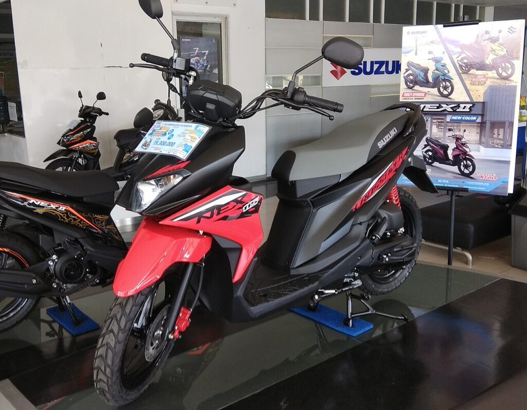 Suzuki Nex II vs Honda BeAT, Saat Motor Lebih Ringan Menantang Raja Irit Harian