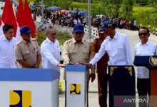 Prabowo Resmikan 1.151 Km Jalan Daerah, Taruhan Besar Turunkan Biaya Logistik