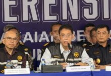 Purbaya Dukung Jalur Hukum Terberat untuk Impor Pakaian Bekas Ilegal