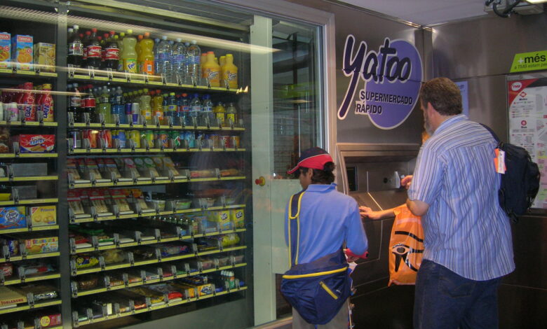 Robot China Ini Jaga Toko 24 Jam, Sinyal Nyata untuk Pegawai Minimarket