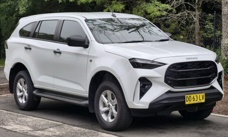 Isuzu 9-Seater 2026, 9 Kursi dan Diesel Irit yang Menekan Biaya Operasional