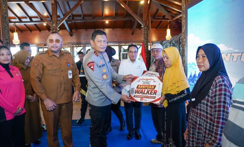 Bakti Kesehatan Polri di Tegal Diserbu Warga, 975 Orang Nikmati Layanan Gratis