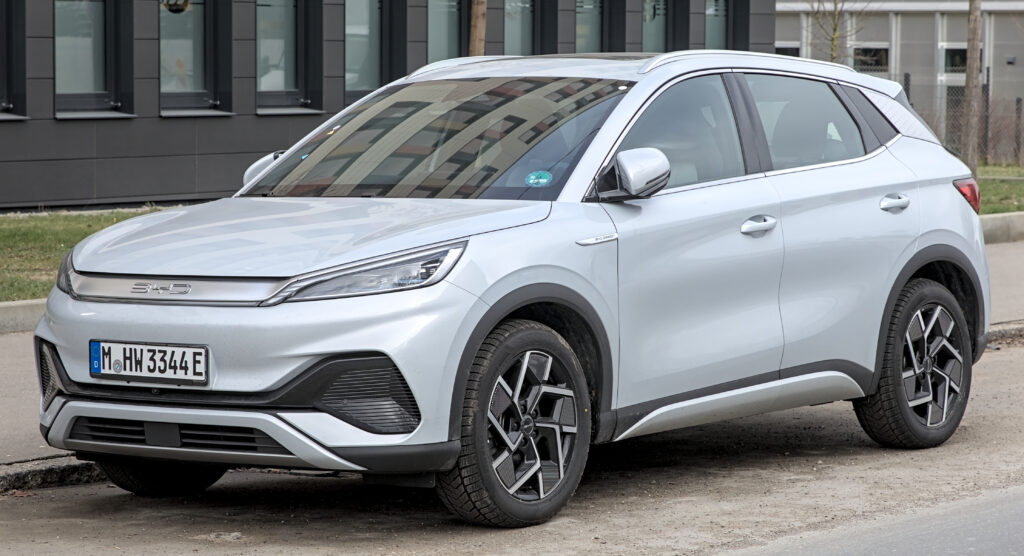 BYD Great Tang Siap Guncang SUV Listrik, Bisa Parkir Crabwalk dan Isi Daya 9 Menit
