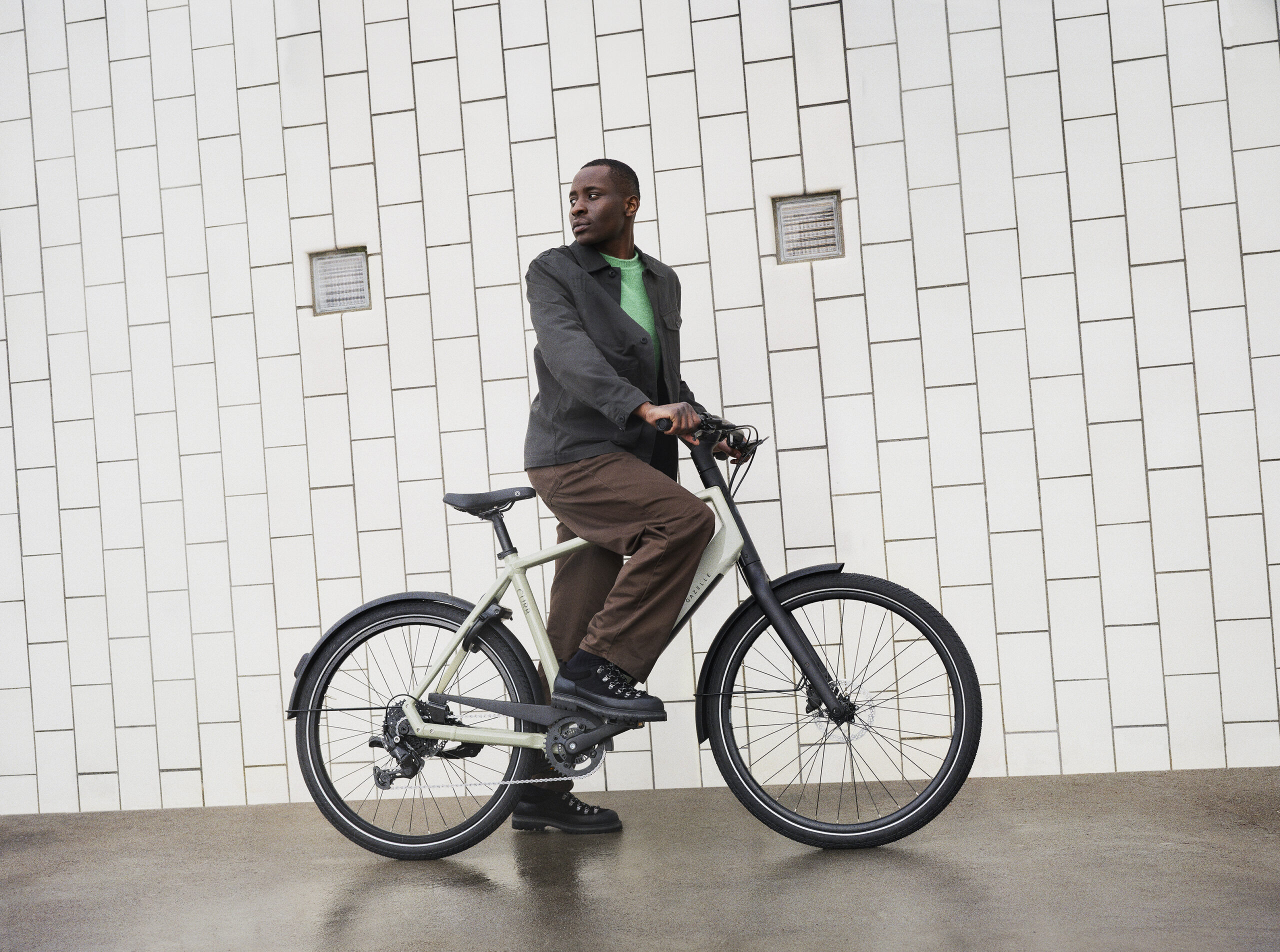 Gazelle Curb Datang Dengan Bosch Hub Motor 45 Nm, Kunci Frame yang Langsung Siap Pakai