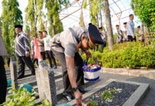 Ziarah Di TMP Giri Tunggal, Polda Jateng Tegaskan Pengabdian Polri untuk Masyarakat