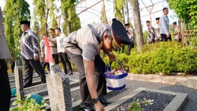 Ziarah Di TMP Giri Tunggal, Polda Jateng Tegaskan Pengabdian Polri untuk Masyarakat
