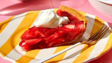 Strawberry Glazed Pie Tanpa Oven, Dessert Dingin Ini Tetap Tampak Mewah