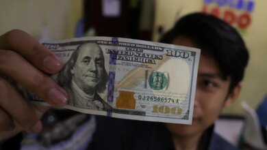 Rupiah Dekati Rp 18.000 Lagi, Tekanan Dolar AS dan Sentimen Domestik Belum Mereda