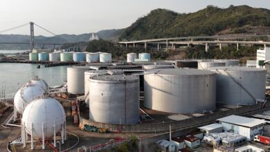 Kilang Asia Mulai Menahan Pembelian, Harga Minyak Timur Tengah Tertekan Pasokan Melimpah