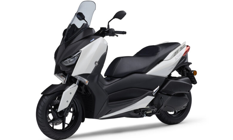 Yamaha XMAX 250 Makin Cocok untuk Touring, Navigasi Kini Muncul di Panel Digital