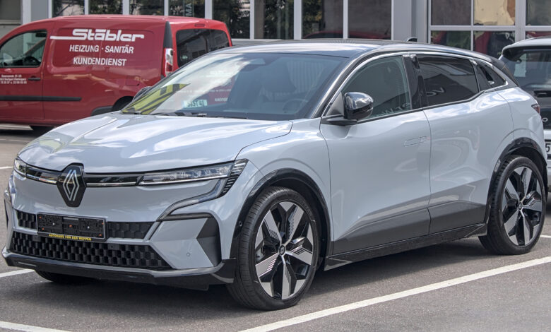 Renault Megane E-Tech Makin Futuristis, Jarak Tempuh Tembus 500 Km
