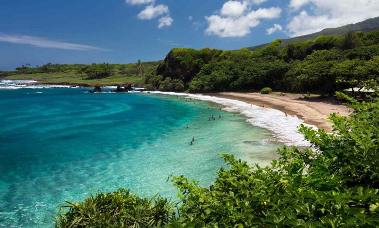 7 Prompt Gemini AI Bawa Suasana Liburan Maui, Hasilnya Terlihat Natural
