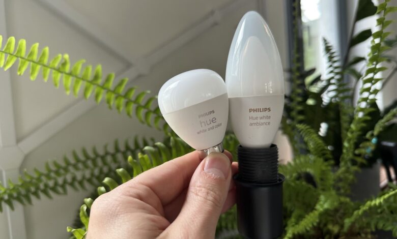 Philips Hue Bikin Lampu Sinkron TV Lebih Terjangkau, Candle Bulb Juga Dirombak