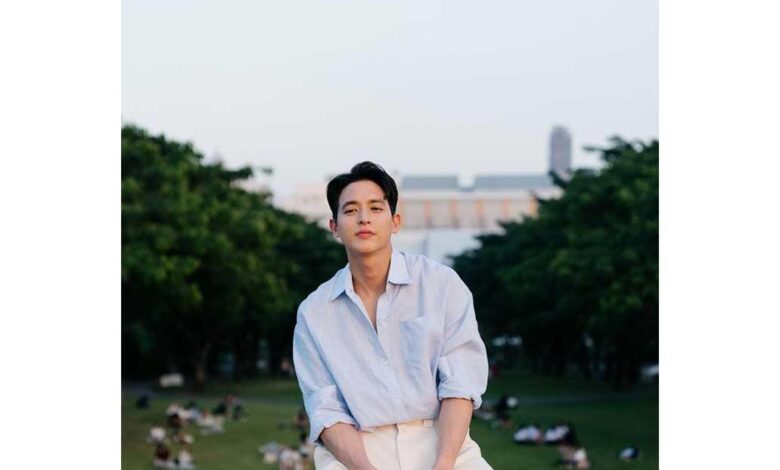 7 Inspirasi Outfit Boyfriend Material James Jirayu, Simpel Tapi Terlihat Mahal