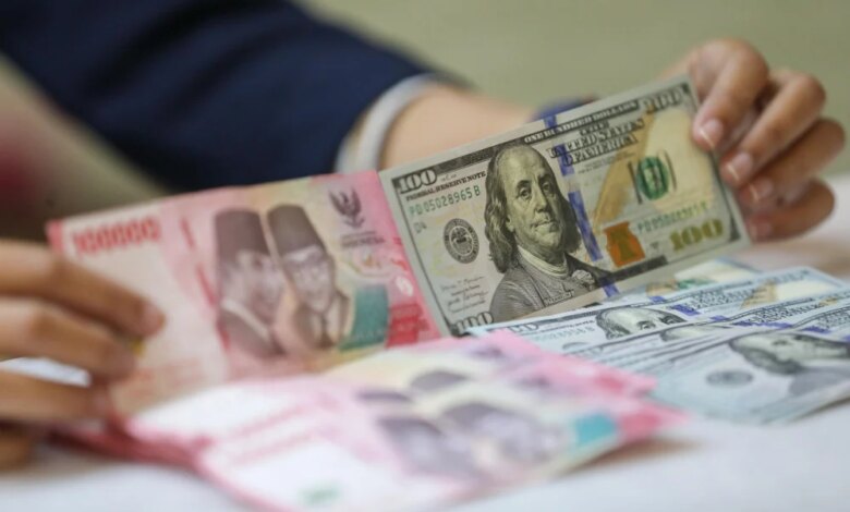 LPS Naikkan Bunga Penjaminan, Sinyal Simpanan Rupiah Mulai Melambat