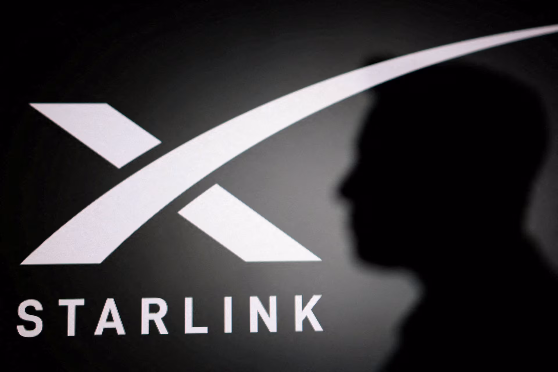 Bennett Bongkar Taktik Selundupkan Starlink ke Iran, Upaya Guncang Rezim dari Dalam