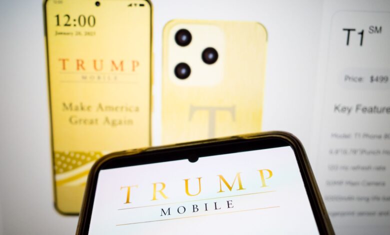 Trump Mobile T1 Tiba-Tiba Siap Dibeli, Ternyata Cuma Rebranding HTC U24 Pro