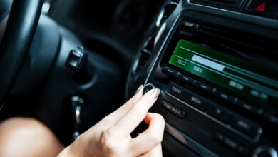 Musik di Mobil Bisa Ubah Cara Nyetir, Ini Aturan Main yang Sering Diabaikan