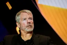 Strategy Terjepit di Tengah Bitcoin Turun, Beban Dividen Michael Saylor Makin Berat