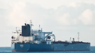 Armada Bayangan Tak Lagi Sekadar Soal Minyak, Kabel Bawah Laut Kini Jadi Sasaran Utama