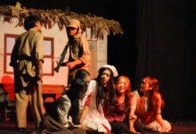 Cantik Itu Luka Di Panggung UPGRIS, Teater Mahasiswa Menyibak Luka Kolonialisme